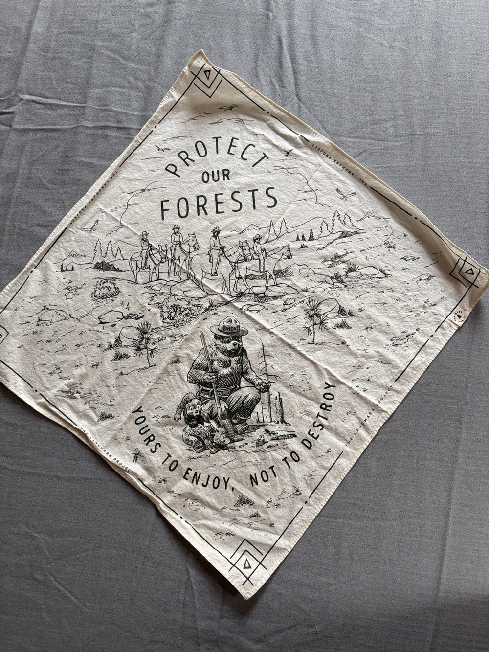 Protect Our Forests Graphic Bandana - Smokey the bear Cream & Black
